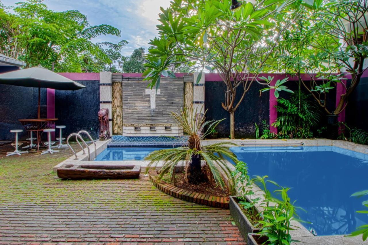 Tobana House Bintaro Otel Cakarta Dış mekan fotoğraf