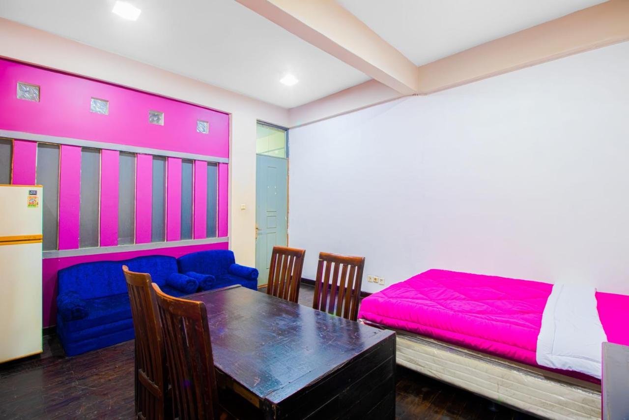 Tobana House Bintaro Otel Cakarta Dış mekan fotoğraf